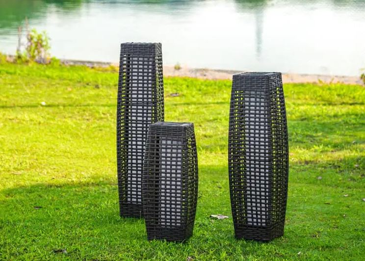 Quali sono le caratteristiche della luce solare in rattan