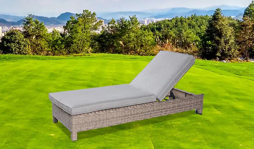 Migliora il tuo spazio abitativo all'aperto con i set lounge da patio alla moda